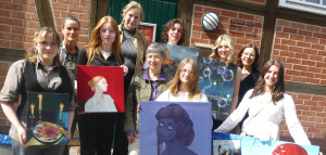 Henrieke Büscher, Anne Silbereisen, Anna Grube, Simona Staehr, Jutta Weingarten, Jasmin Rathje, Juna Röhr, Elisabeth Czaja, Bettina Krug, Janne Schmidt (von links). Foto: Barbara Kaiser