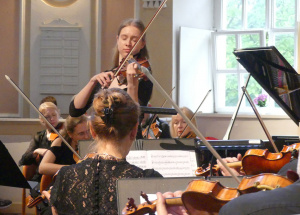 Elisa Speer (19) spielte den Schlusssatz aus Mozarts Violinkonzert G-Dur