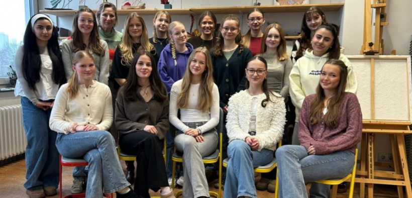 Der Kunstleistungskurs des aktuellen Abiturjahrgangs des Lesssing-Gymnaisums Uelzen