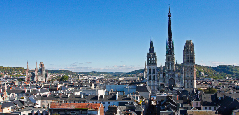 Stadt Rouen u.a. mit der bekannten Kathedrale Notre-Dame