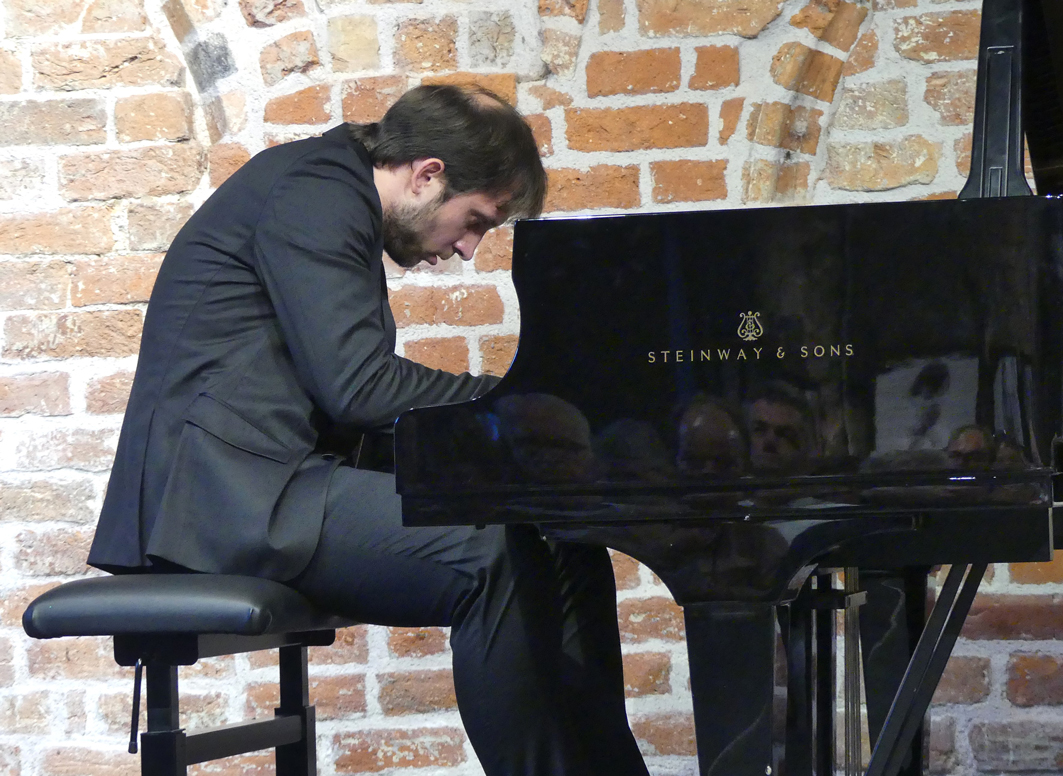 Łukasz Byrdy aus Polen überzeugte mit den Noten seines Landsmannes Karol Szymanowski